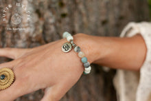 Load image into Gallery viewer, Beaded crystal bracelet - Amazonite Ohm