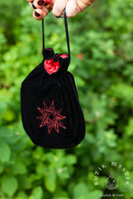 Load image into Gallery viewer, Black Tarot bag in velvet with red star